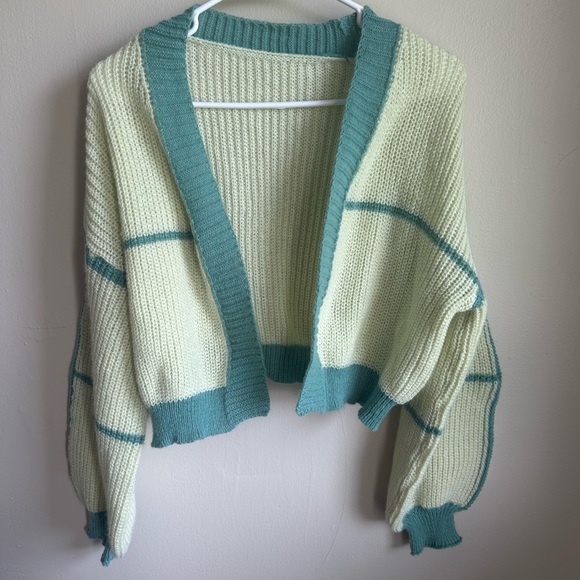 Cardigan - Picture 2 of 3